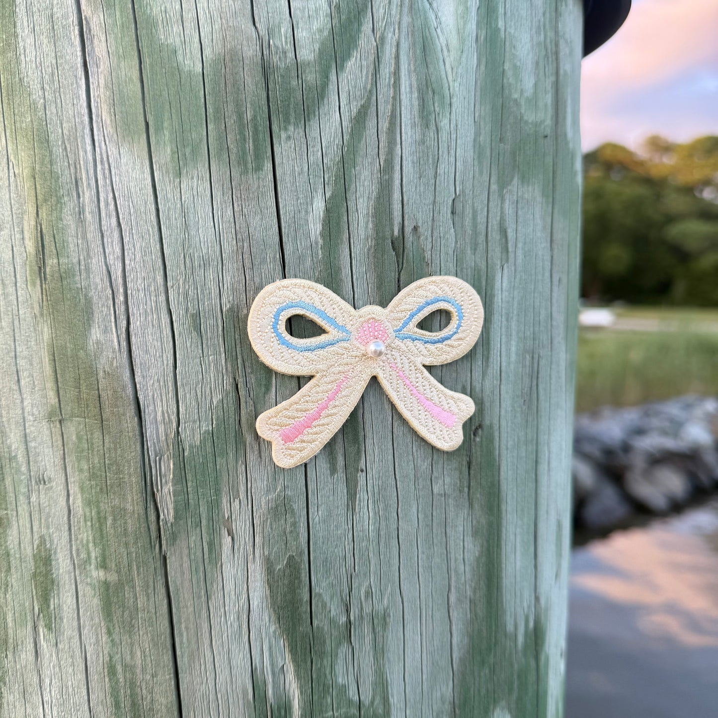 Pearl Bow Patch (Stick-On)